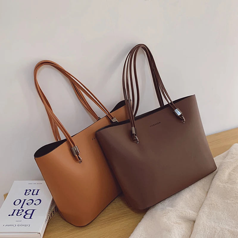 Sac Cabas Minimaliste en Cuir – Grand Volume
