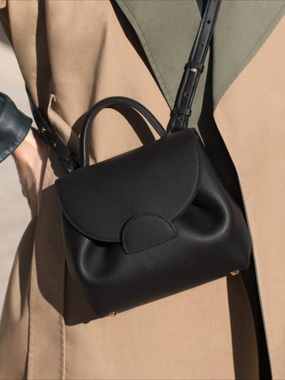 Sac à Main Design Minimaliste en Cuir – Chic & Tendance